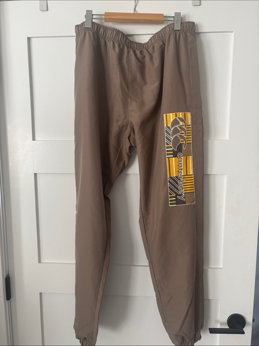 Canterbury Brown Men's Graphic-Accent Joggers